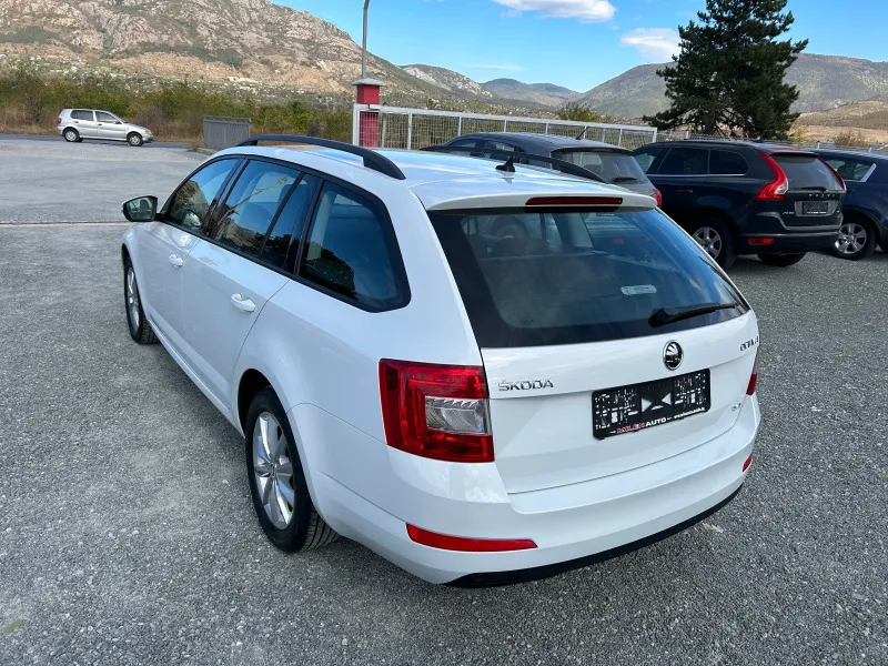 Skoda Octavia (KATO НОВА)^(4x4) Image 8