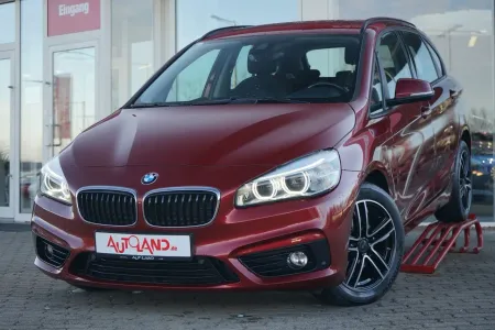 BMW 2er Reihe 218d Sport Line Aut.... 