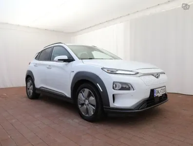 Hyundai Kona electric 64 kWh 204 hv Style - Akusto uusittu, 