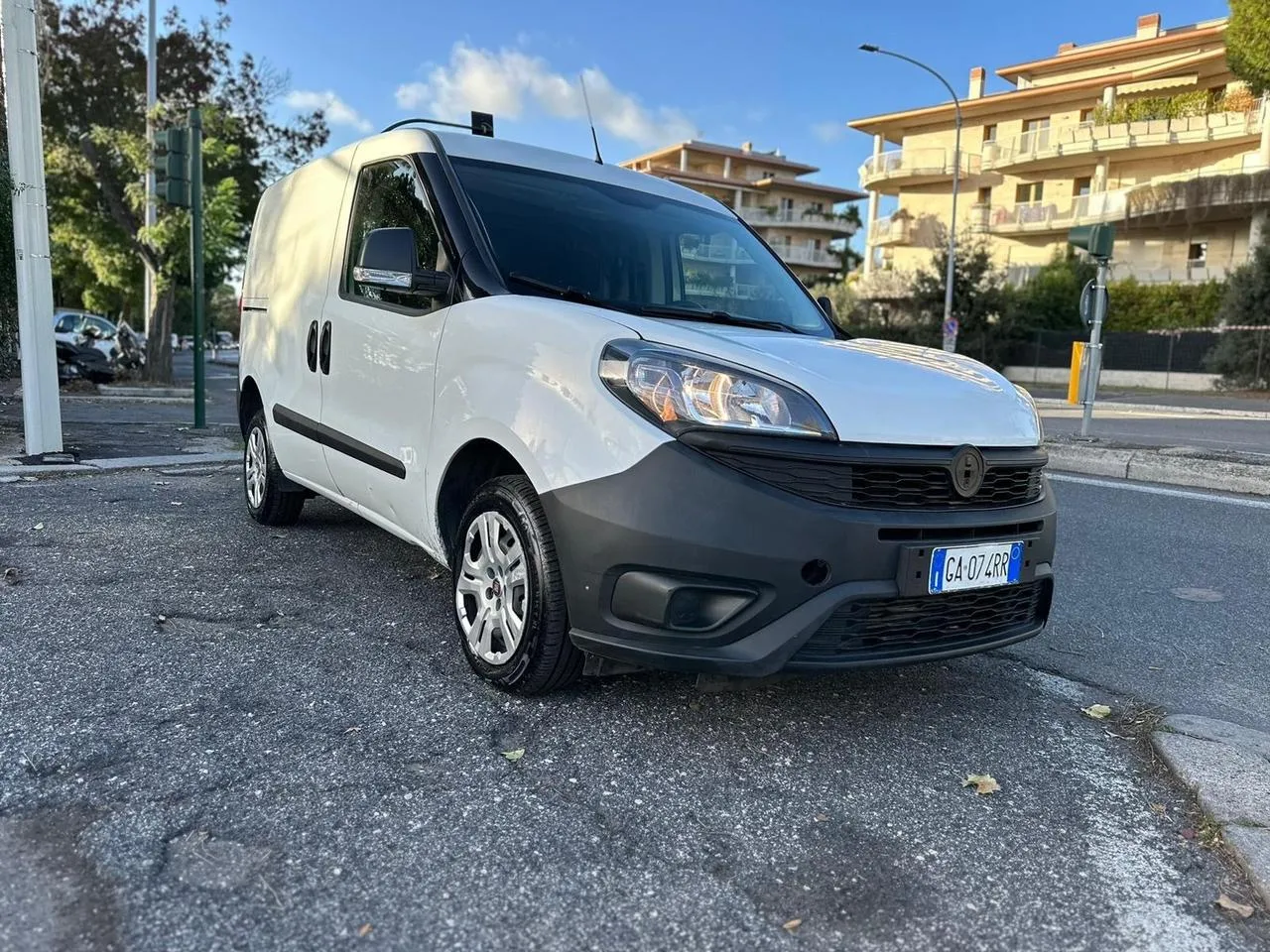 FIAT Doblò 1.6 MJT 95CV S&S Lounge Image 2